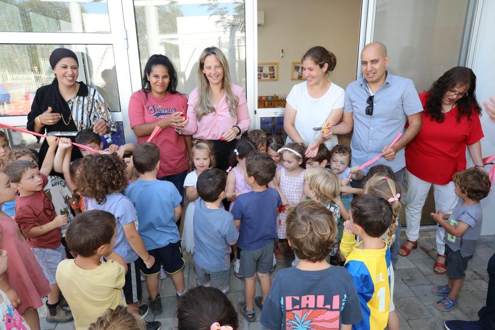 גזירת סרט בגן ילדים בתמרת