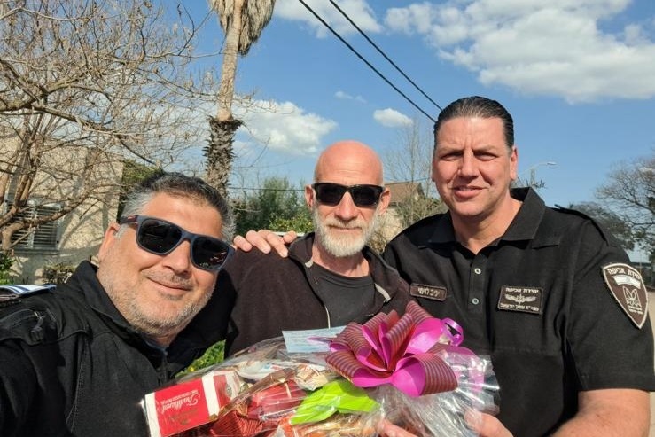 פקחי המועצה עם רבש תל עדשים