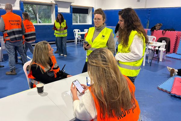 ראשת המועצה בתרגיל פתיחת מרכז הסיוע הראשוני (מס"ר) במועצה